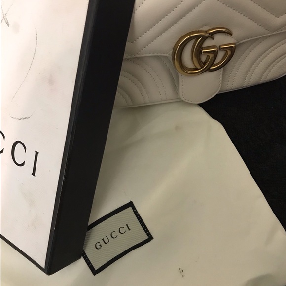 Gucci Marmont Handbag - Picture 7 of 7